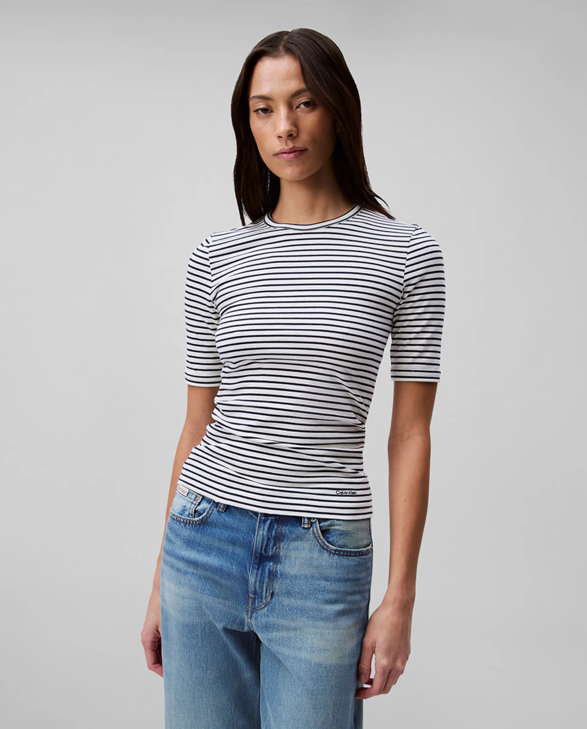 Женская футболка в полоску Calvin Klein, синий
Женская футболка в полоску Calvin Klein, синий