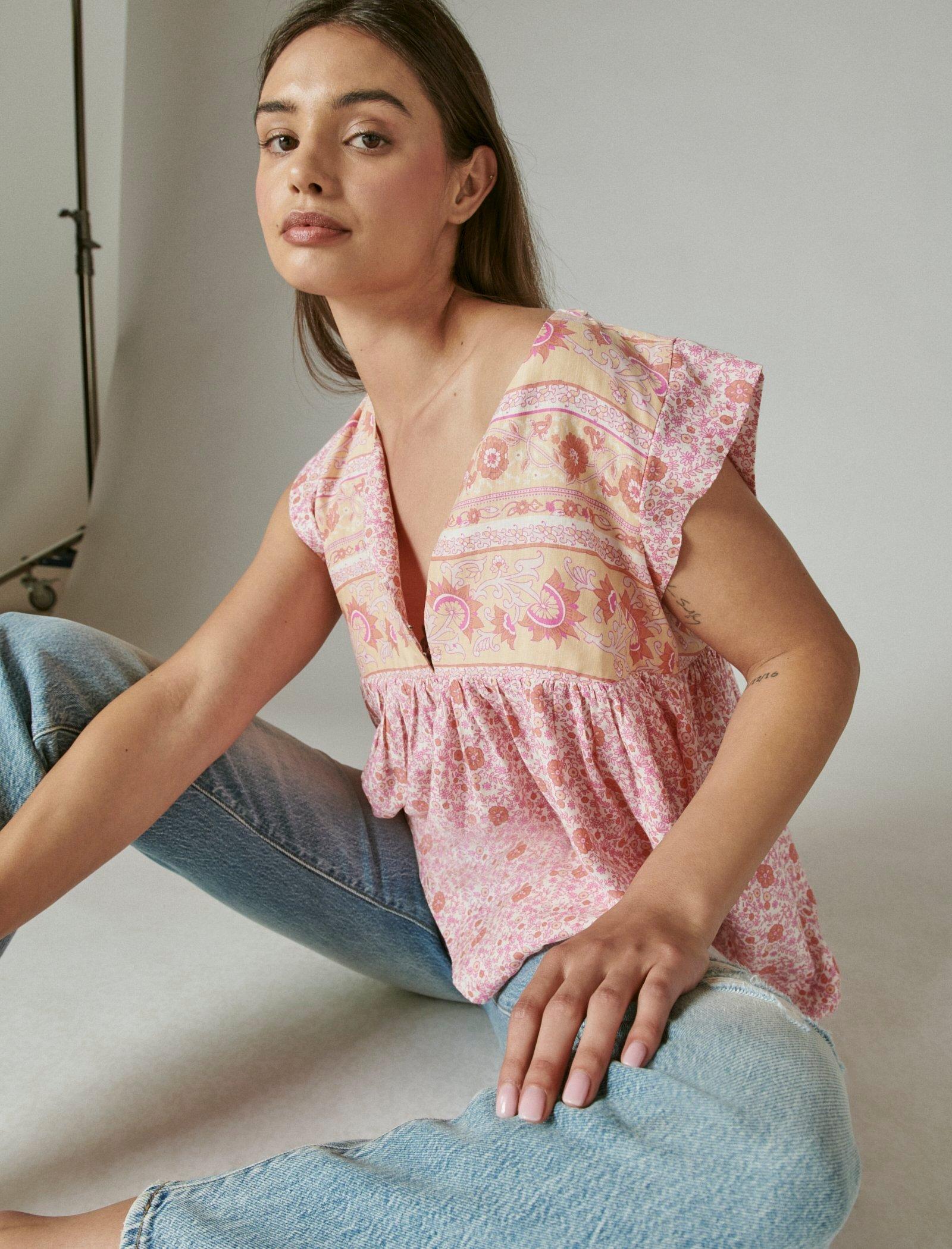 Женский топ Lucky Brand с принтом и рукавами-крылышками, оранжевый
Женский топ Lucky Brand с принтом и рукавами-крылышками, оранжевый