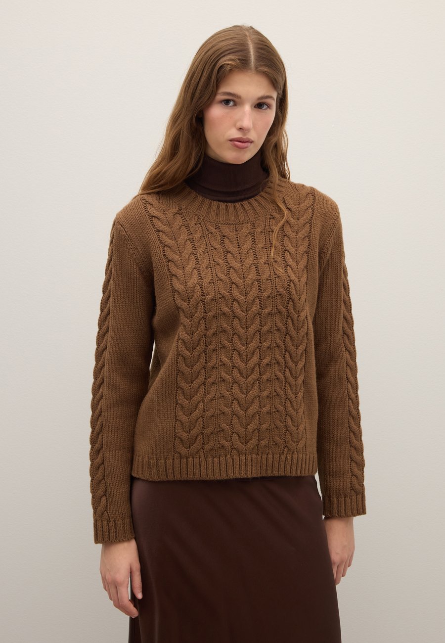 Джемпер PIOMBO REGULAR FIT , Light Brown
Джемпер PIOMBO REGULAR FIT , Light Brown