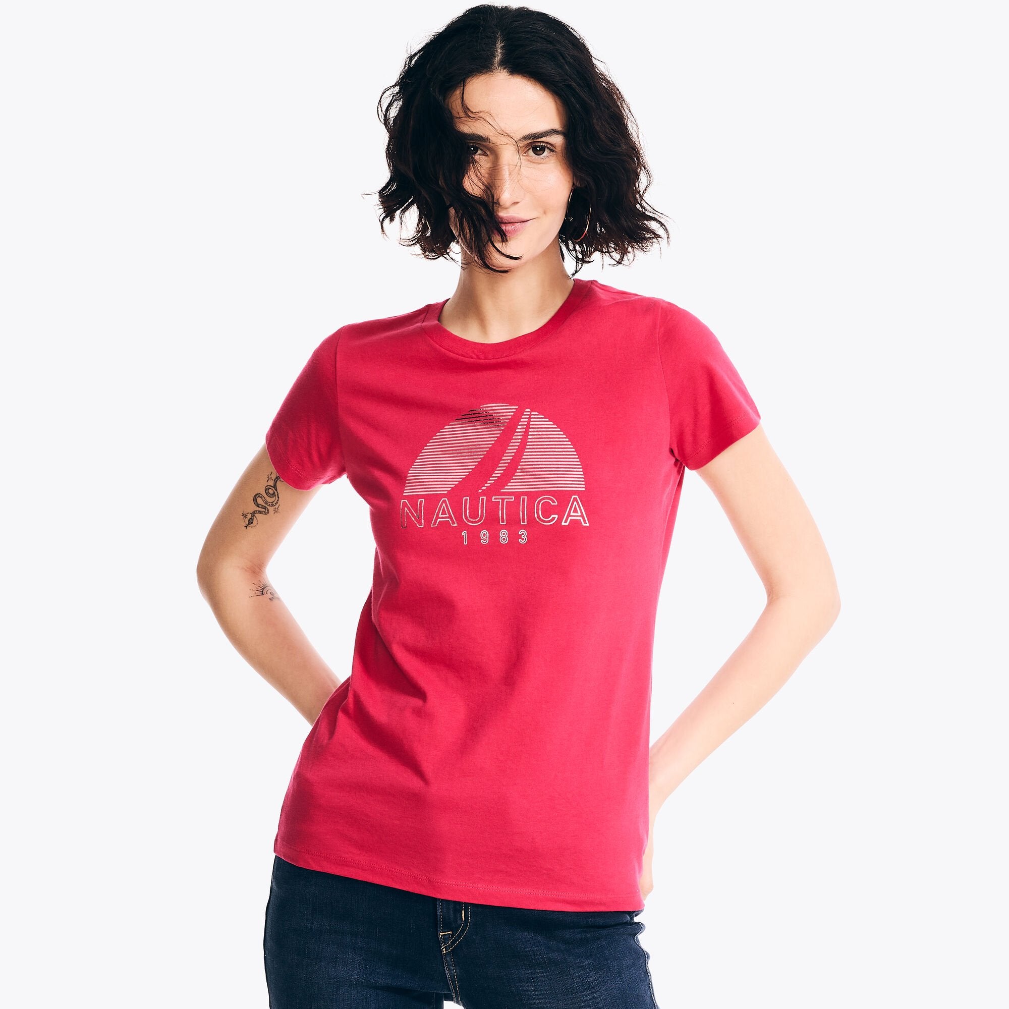 Женская футболка Nautica с логотипом из фольги, изготовленная с учетом экологических требований, цвет berry rose
Женская футболка Nautica с логотипом из фольги, изготовленная с учетом экологических требований, цвет berry rose