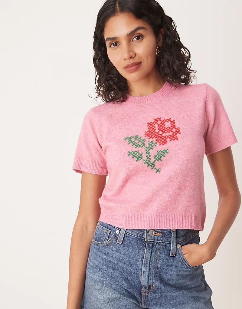 Розовый укороченный кардиган с вышивкой OMNES Lexi
Розовый укороченный кардиган с вышивкой OMNES Lexi