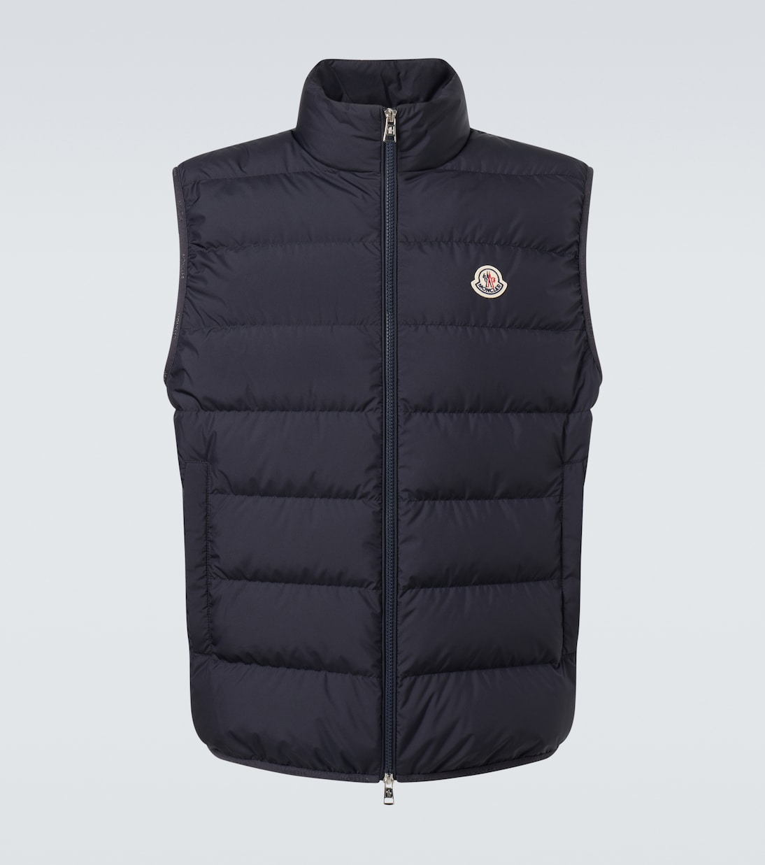 Контрин стеганый пуховый жилет Moncler, Dark Navy Blue
Контрин стеганый пуховый жилет Moncler, Dark Navy Blue