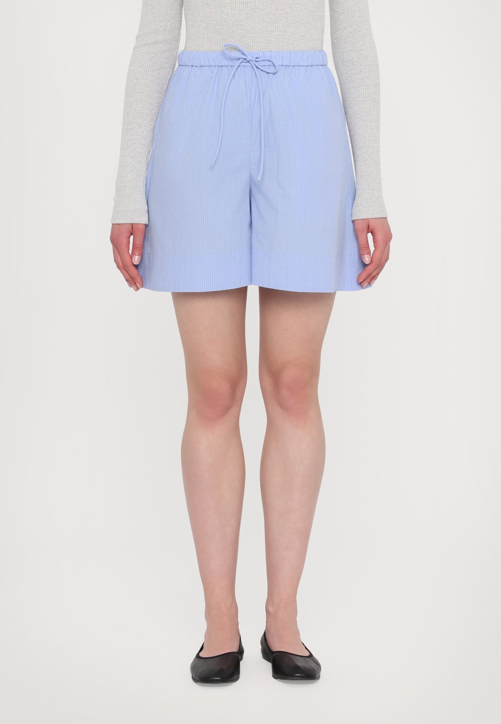 Шорты IFEION By Malene Birger, светло-голубой
Шорты IFEION By Malene Birger, светло-голубой