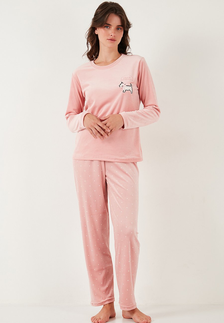 Пижамный комплект LELA SET , Powder Pink/Pink
Пижамный комплект LELA SET , Powder Pink/Pink