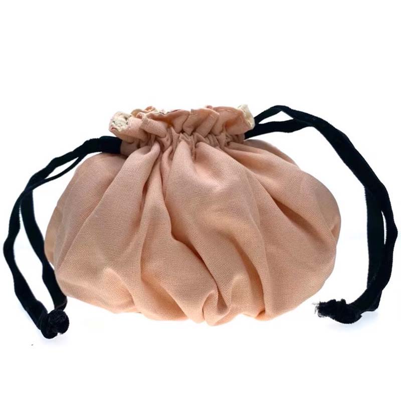 Винтажная атласная косметичка на шнурке с шелковистой гладкой текстурой, портативная GUCCI
Винтажная атласная косметичка на шнурке с шелковистой гладкой текстурой, портативная GUCCI