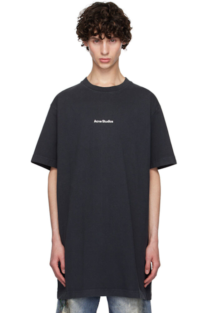 Черная футболка с принтом Acne Studios
Черная футболка с принтом Acne Studios