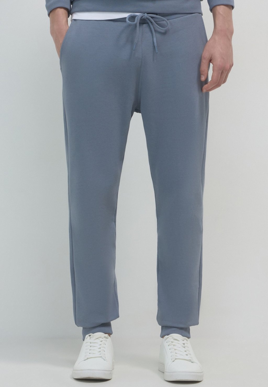 Спортивные брюки Calliope, светло-голубой
Спортивные брюки Calliope, светло-голубой