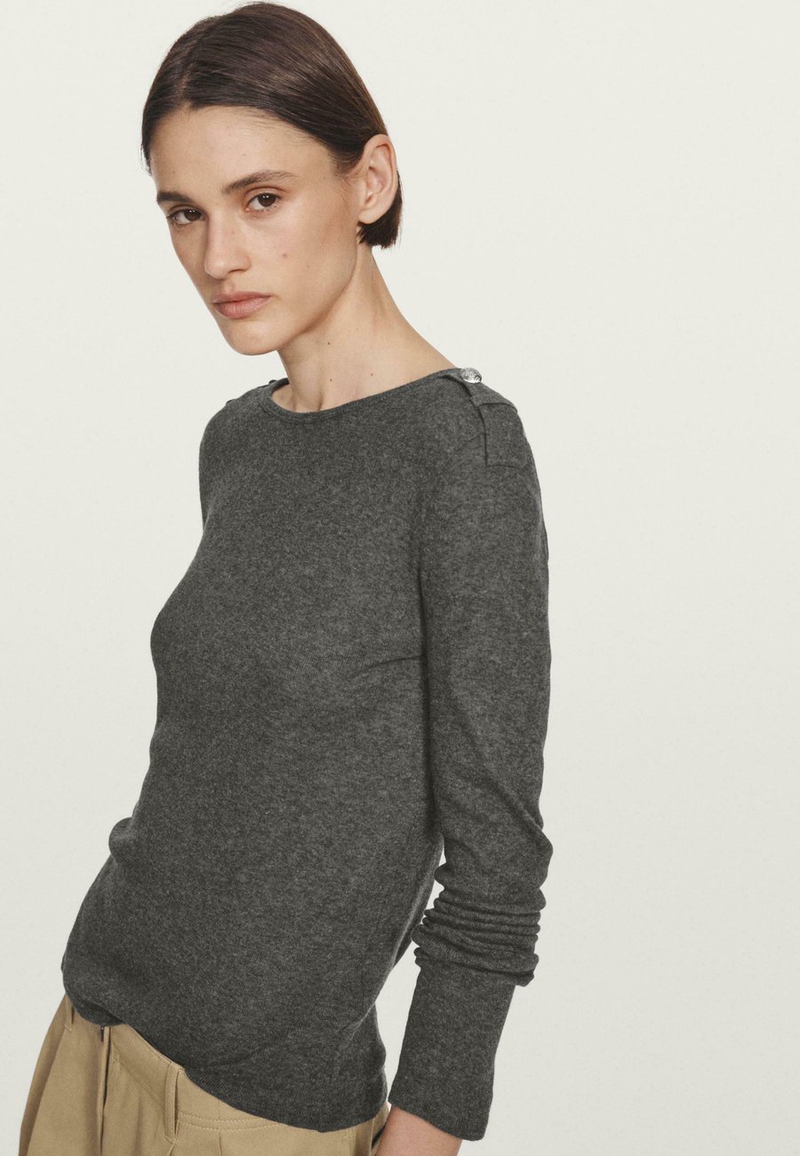 Джемпер Massimo Dutti KNITWITH SHOULDER DETAIL, Grey
Джемпер Massimo Dutti KNITWITH SHOULDER DETAIL, Grey