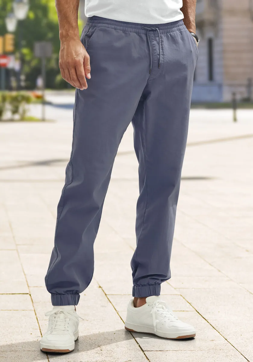 Брюки John Devin Jogger "Jogg Pants", изготовлены из качественного эластичного хлопка, синий
Брюки John Devin Jogger "Jogg Pants", изготовлены из качественного эластичного хлопка, синий