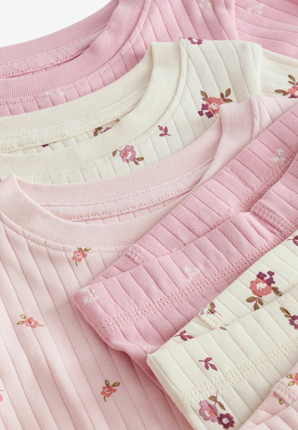 Комплект ночного белья Floral 3 Pack-Regular Fit Set Next, розовый белый ditsy
Комплект ночного белья Floral 3 Pack-Regular Fit Set Next, розовый белый ditsy