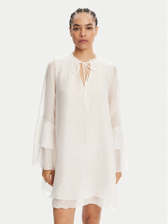 Летнее платье стандартный крой TD0753 Vicolo, белый
Летнее платье стандартный крой TD0753 Vicolo, белый