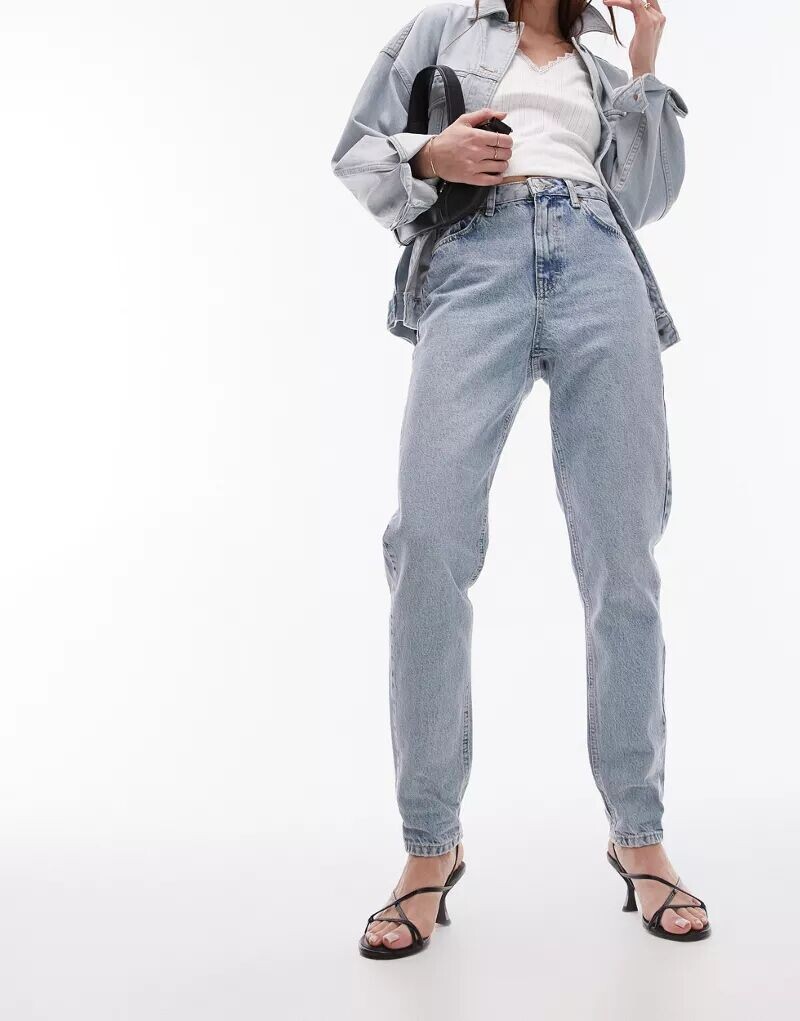 Джинсы Topshop с эффектом потертости
Джинсы Topshop с эффектом потертости