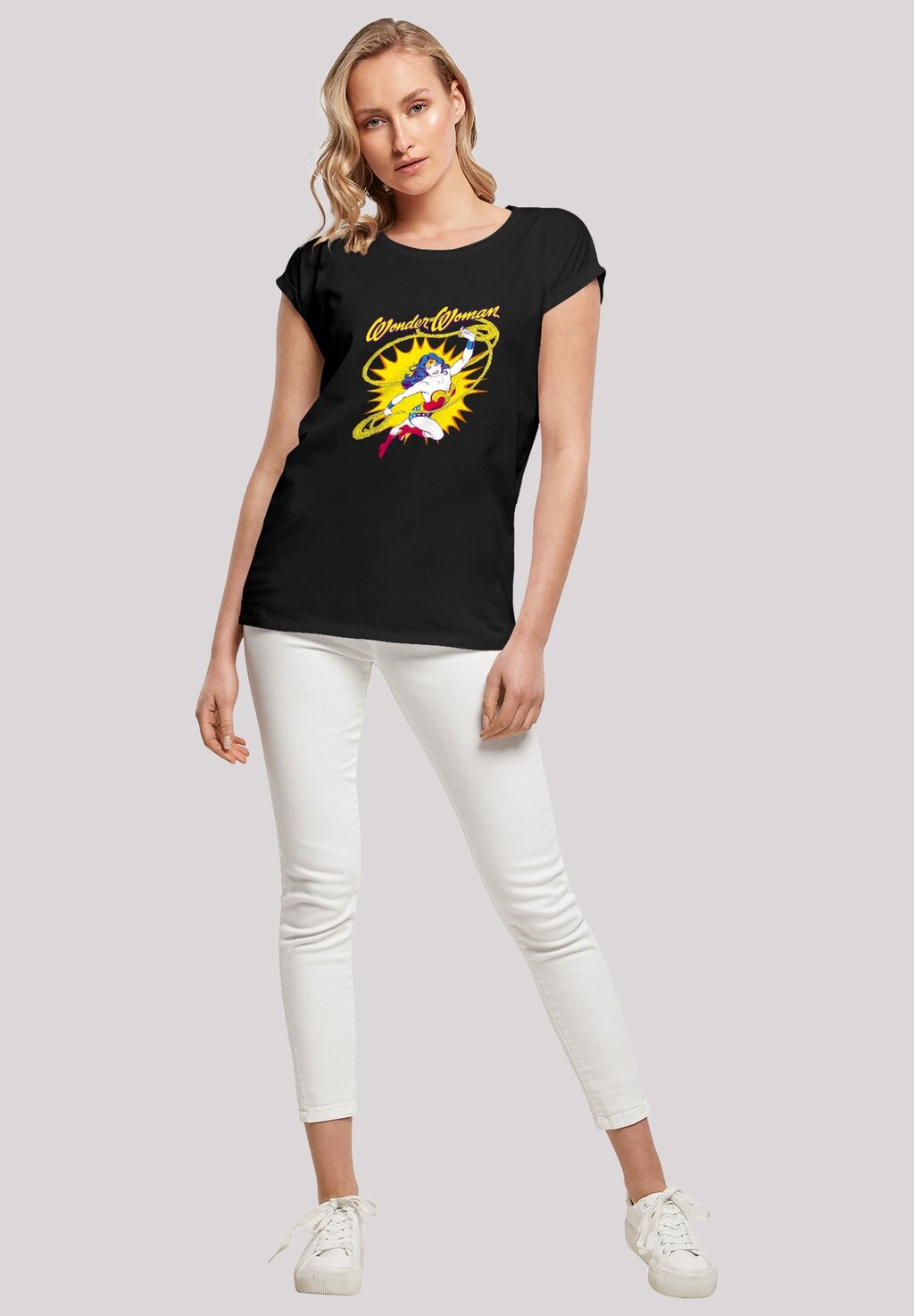 Футболка с принтом EXTENDED SHOULDER DC COMICS WONDERWOMAN VINTAGE LEAP F4NT4STIC, черный
Футболка с принтом EXTENDED SHOULDER DC COMICS WONDERWOMAN VINTAGE LEAP F4NT4STIC, черный