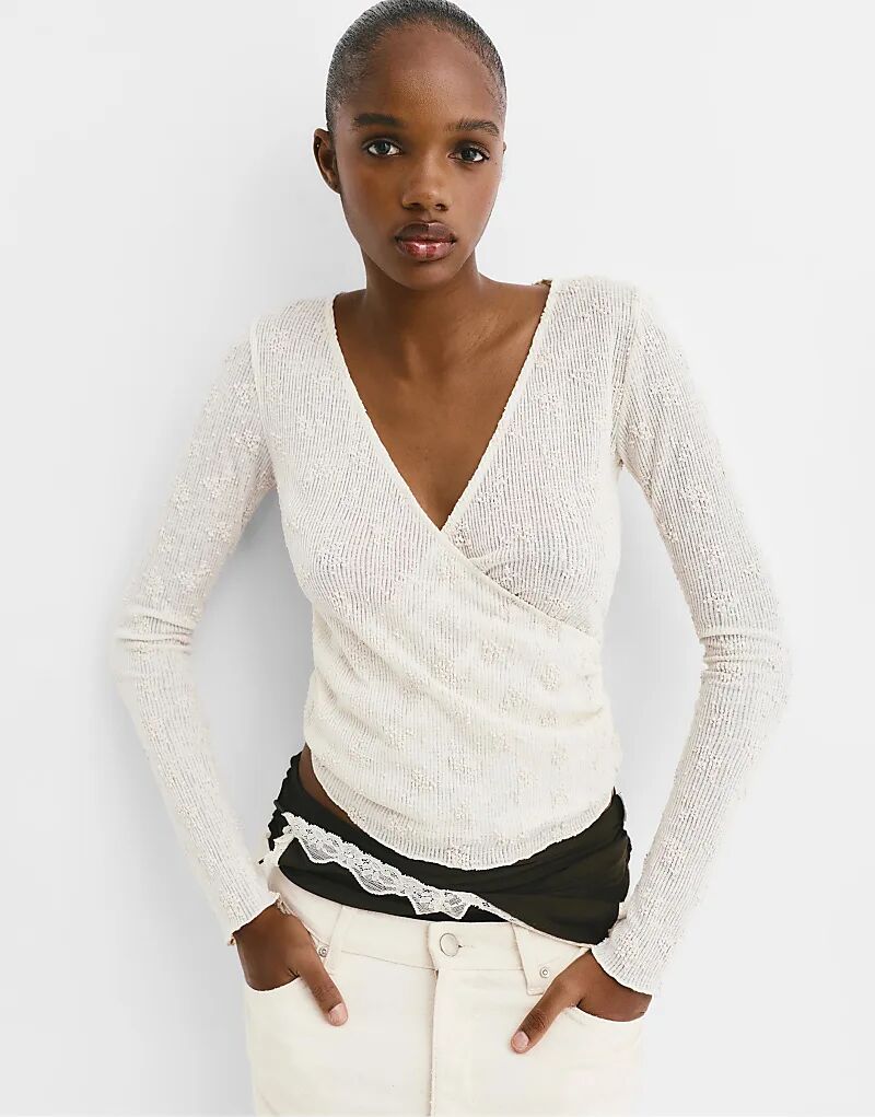 Вязаный топ с цветочным принтом Pull&Bear Crossover бежевого цвета
Вязаный топ с цветочным принтом Pull&Bear Crossover бежевого цвета