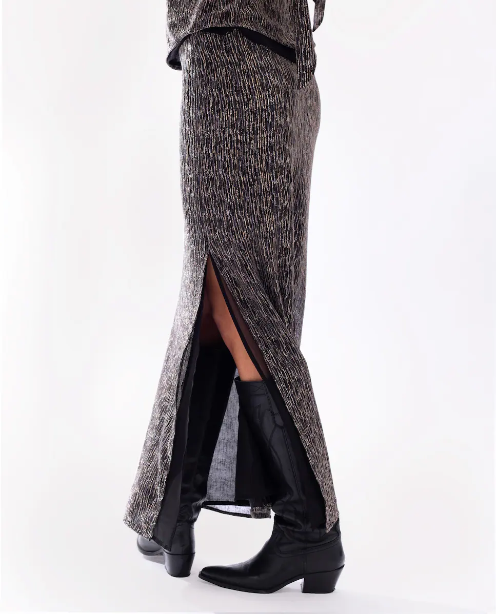 Юбка миди с блеском The-Are, мультиколор
Юбка миди с блеском The-Are, мультиколор