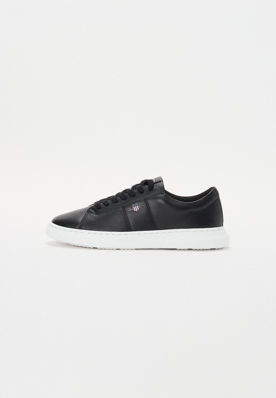 Кроссовки GANT JOREE, Black
Кроссовки GANT JOREE, Black