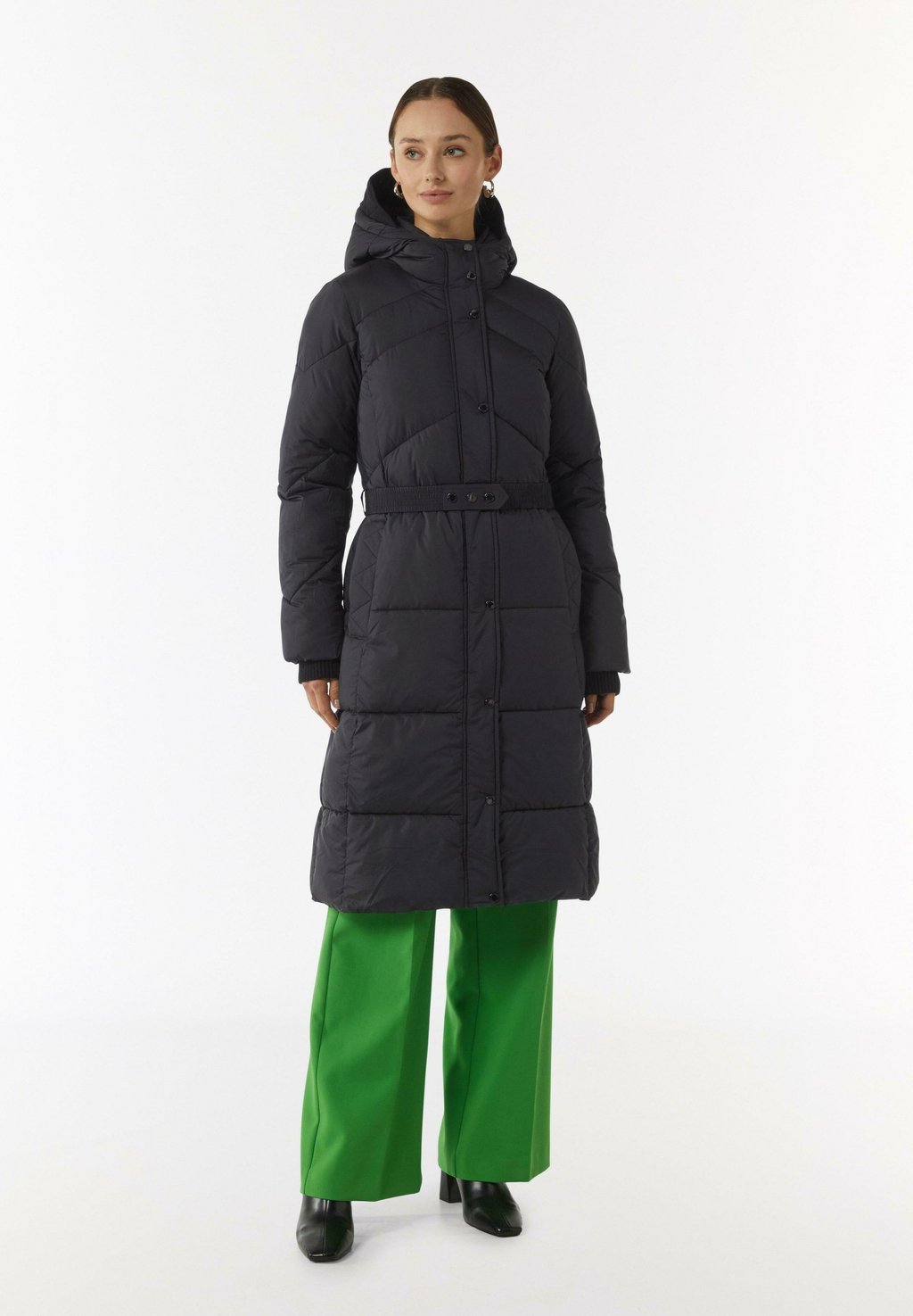 Зимнее пальто comma, черный
Зимнее пальто comma, черный