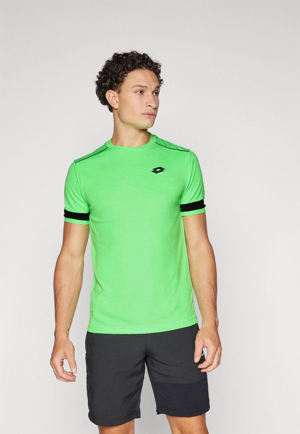 Спортивная футболка SUPERRAPIDA TEE Lotto, зеленый 
Спортивная футболка SUPERRAPIDA TEE Lotto, зеленый