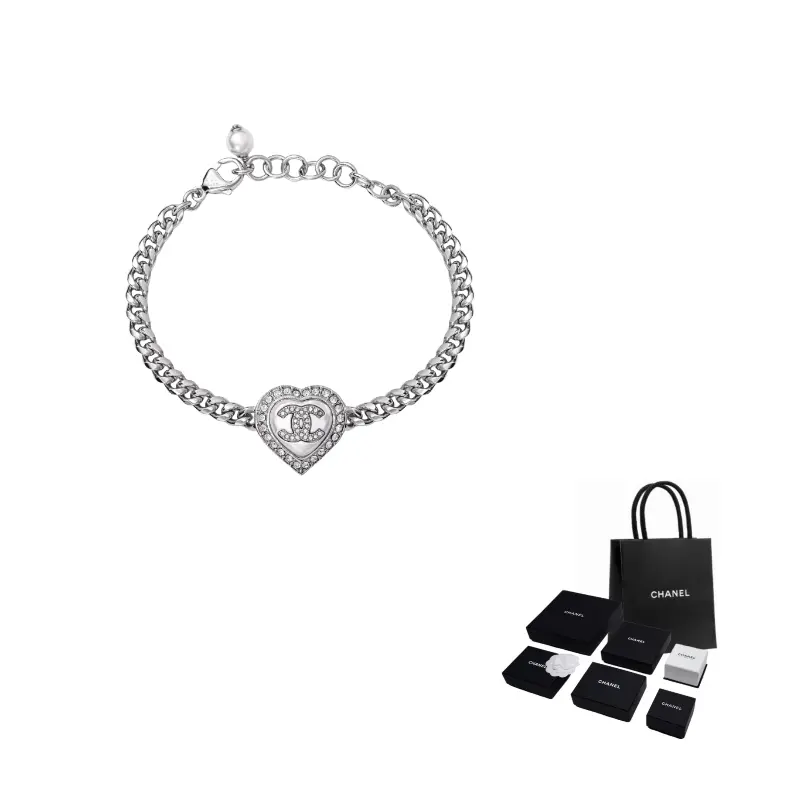 CHANEL Сплав, стразы, браслеты, женские, silver
CHANEL Сплав, стразы, браслеты, женские, silver