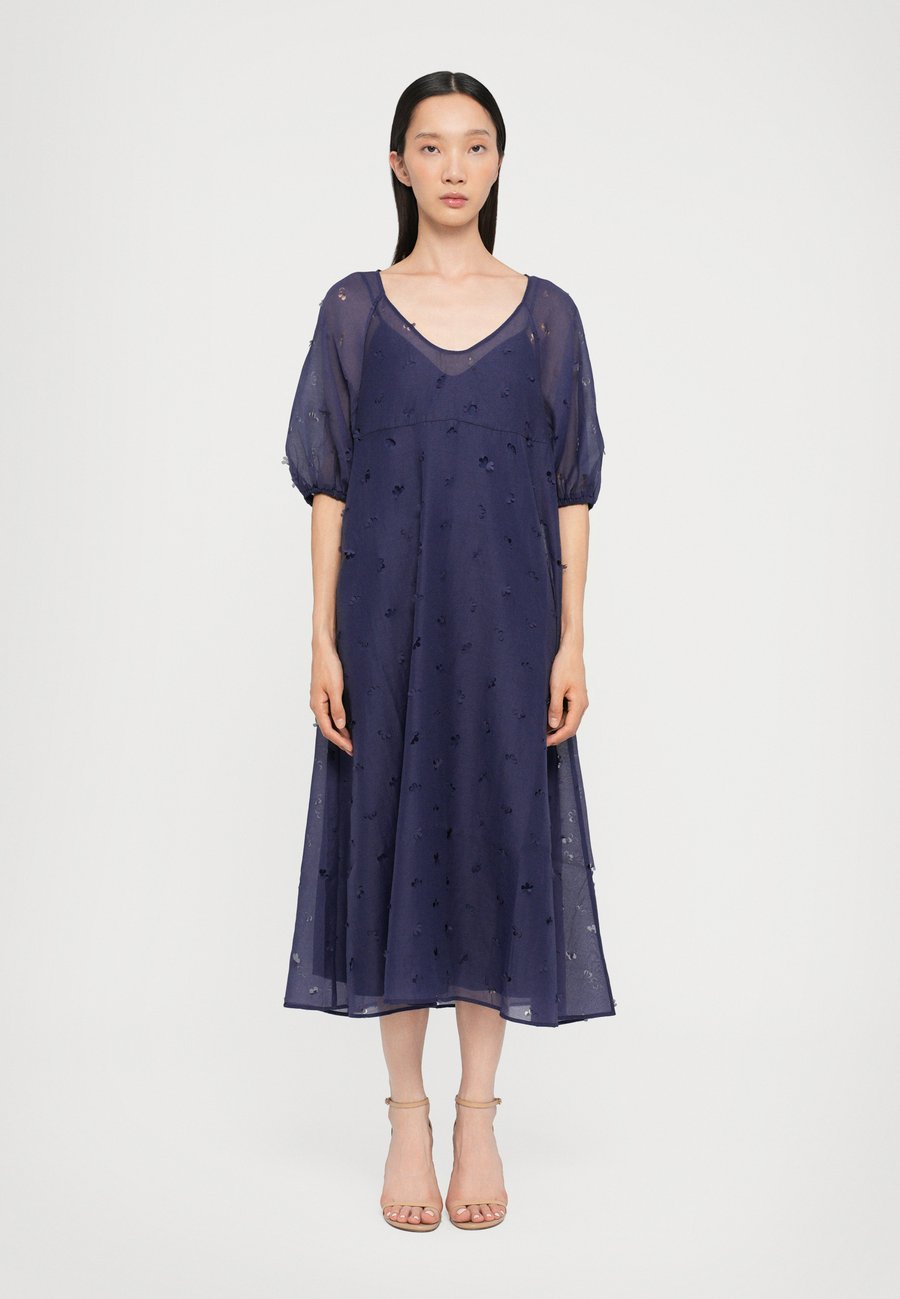 Платье Stine Goya Day dress, Dark Blue
Платье Stine Goya Day dress, Dark Blue