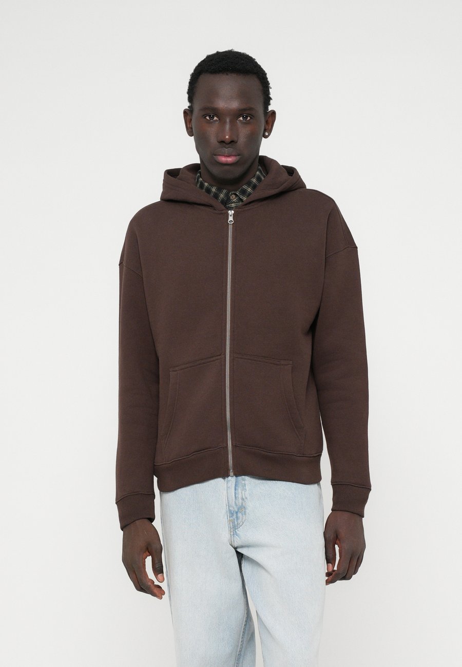 Толстовка Hollister Co. BOXY WEBEX, Brown
Толстовка Hollister Co. BOXY WEBEX, Brown