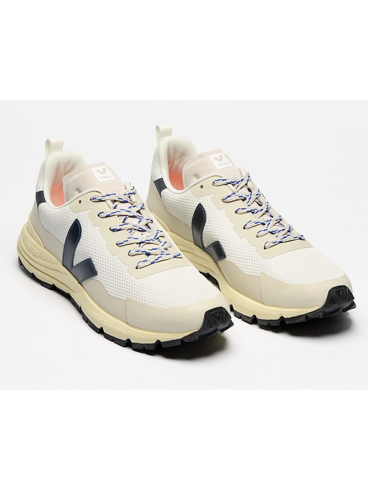 Veja Кроссовки "Dekkan" бежевого цвета
Veja Кроссовки "Dekkan" бежевого цвета