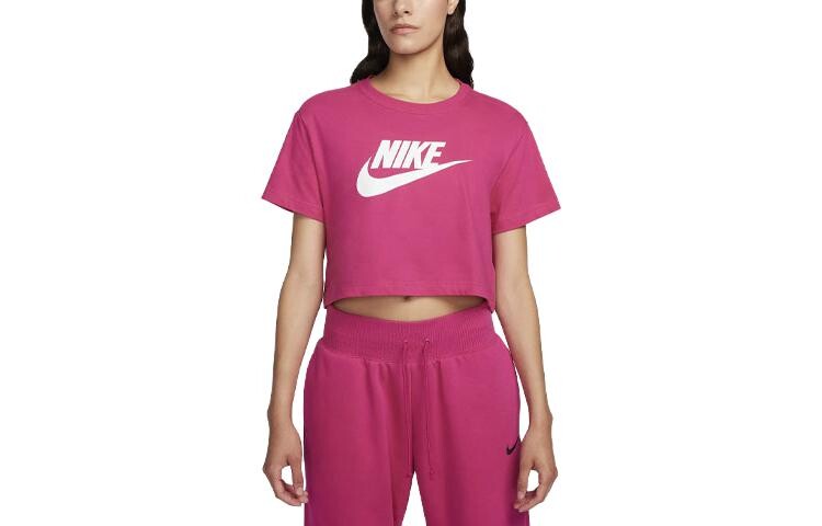 Футболка серии Sportswear Essentials женская розовая Blast/Gridiron/Volt Nike
Футболка серии Sportswear Essentials женская розовая Blast/Gridiron/Volt Nike