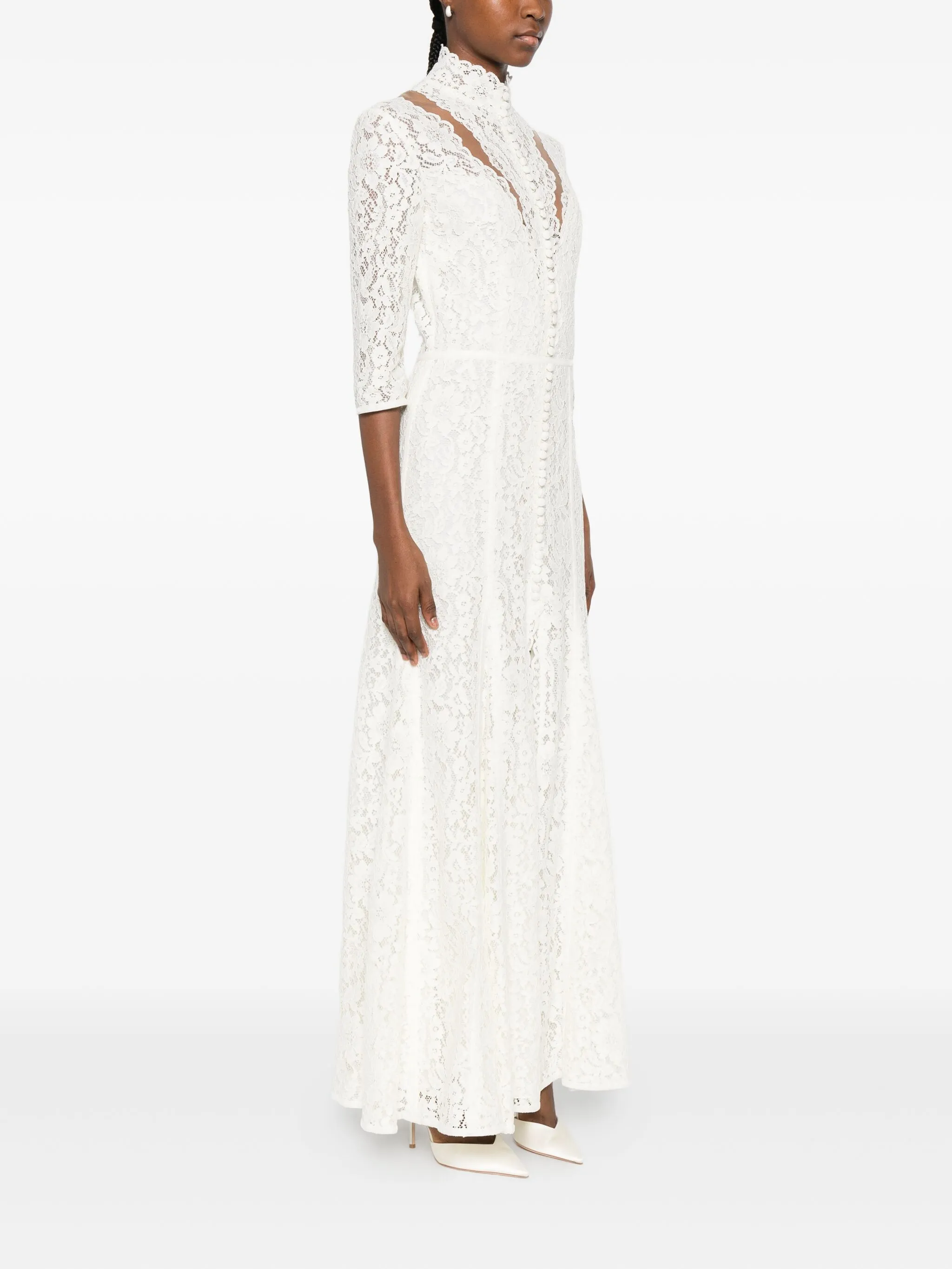 Кружевное платье макси с высоким воротником Costarellos, белый
Кружевное платье макси с высоким воротником Costarellos, белый