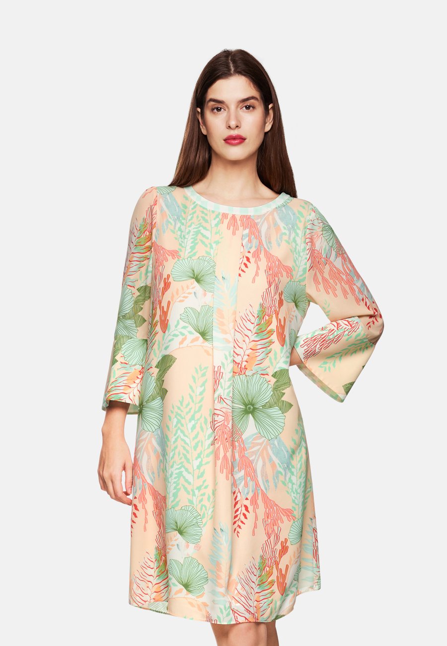 Платье Marc Cain Day dress, Bright Ecru/Beige
Платье Marc Cain Day dress, Bright Ecru/Beige