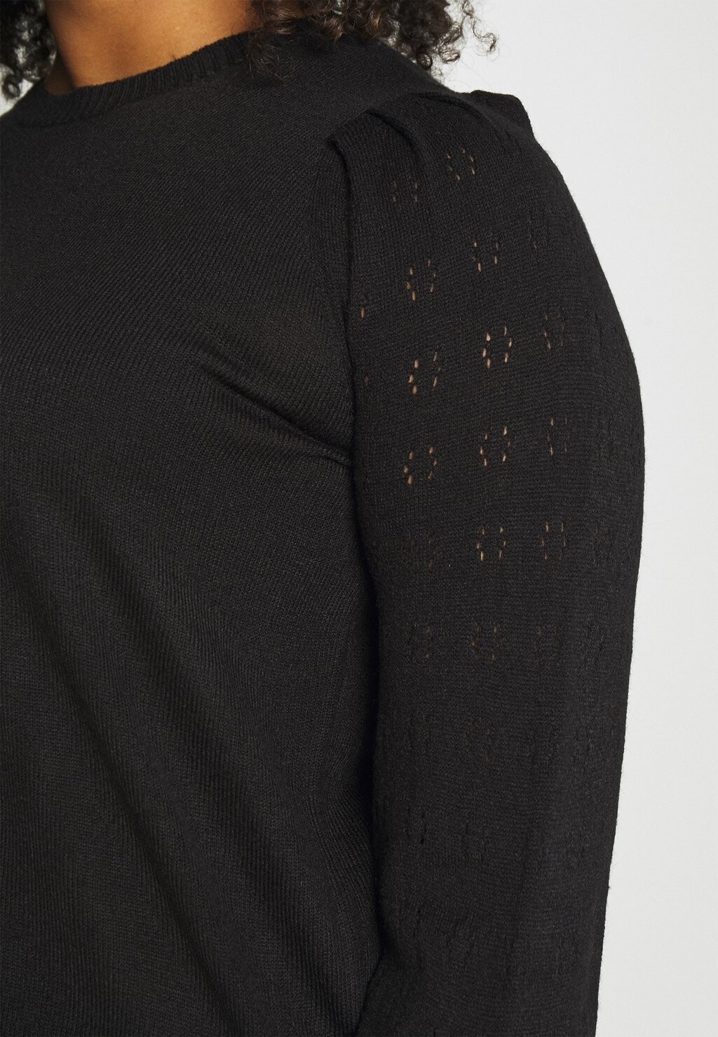 Джемпер CARMIRLA L/S ONLY Carmakoma, черный
Джемпер CARMIRLA L/S ONLY Carmakoma, черный