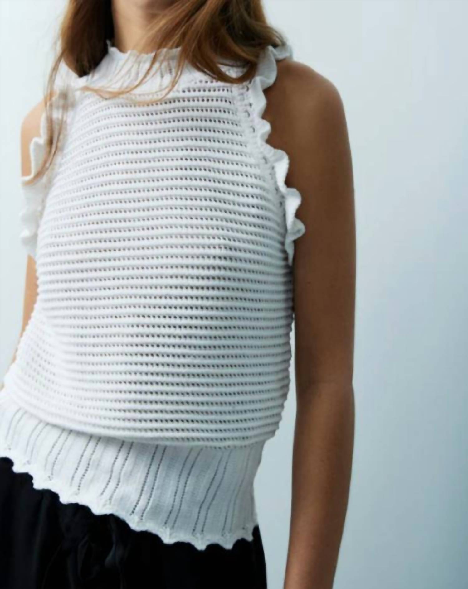 Топ свитера крючком Rana в цвете Off White MELISSA NEPTON
Топ свитера крючком Rana в цвете Off White MELISSA NEPTON