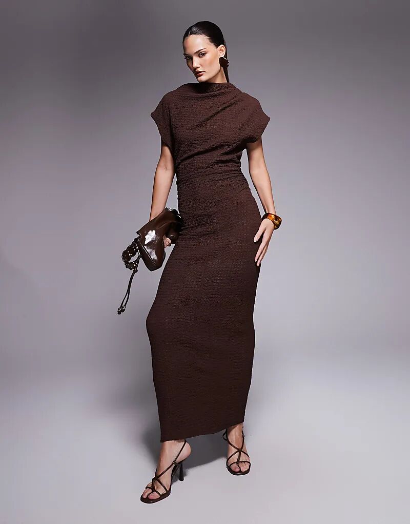 Платье макси с заниженными рукавами ASOS DESIGN шоколадного цвета
Платье макси с заниженными рукавами ASOS DESIGN шоколадного цвета