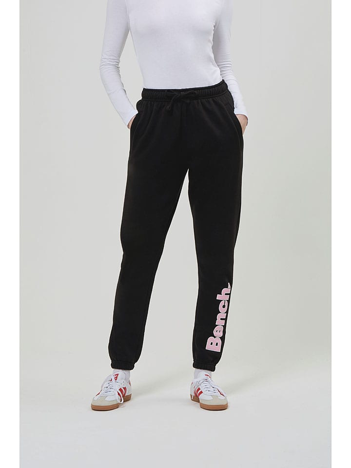 Спортивные штаны Corey Bench, черный
Спортивные штаны Corey Bench, черный