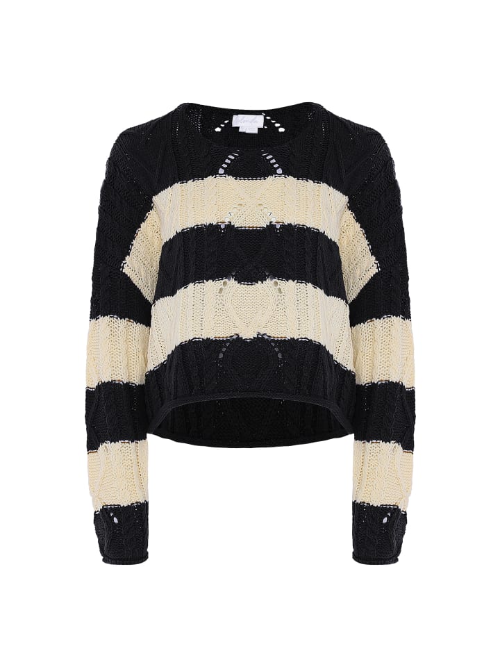 Женский свитер из шерсти белого/черного цвета usha BLUE LABEL
Женский свитер из шерсти белого/черного цвета usha BLUE LABEL