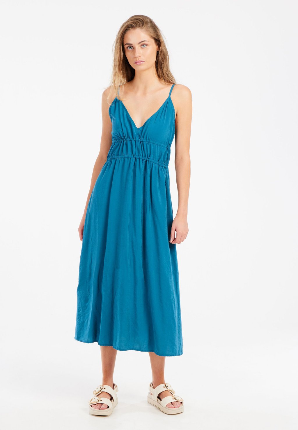 Повседневное платье Protest, синий
Повседневное платье Protest, синий