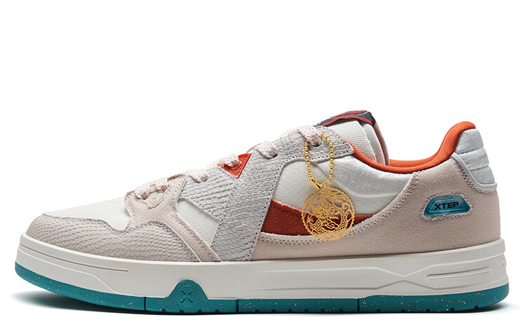 Кроссовки XTEP MAXX1.0 Skateboarding Shoes Men Low-top Fragrant Grey / Sail White / Saffron Red, красный
Кроссовки XTEP MAXX1.0 Skateboarding Shoes Men Low-top Fragrant Grey / Sail White / Saffron Red, красный