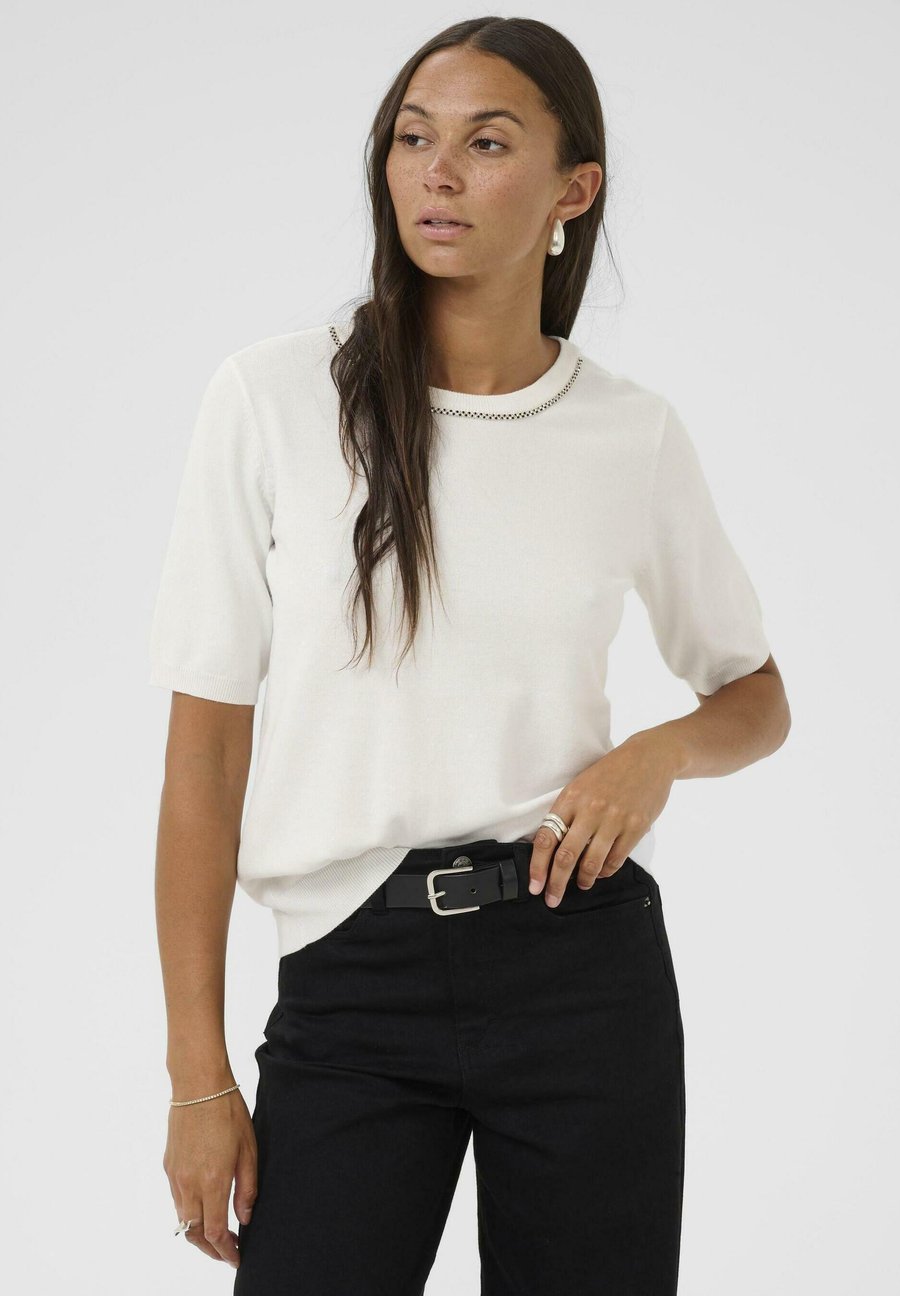 Футболка Kaffe Print T-shirt, Chalk/Off-White, Белый, Футболка Kaffe Print T-shirt, Chalk/Off-White
Футболка Kaffe Print T-shirt, Chalk/Off-White, Белый, Футболка Kaffe Print T-shirt, Chalk/Off-White