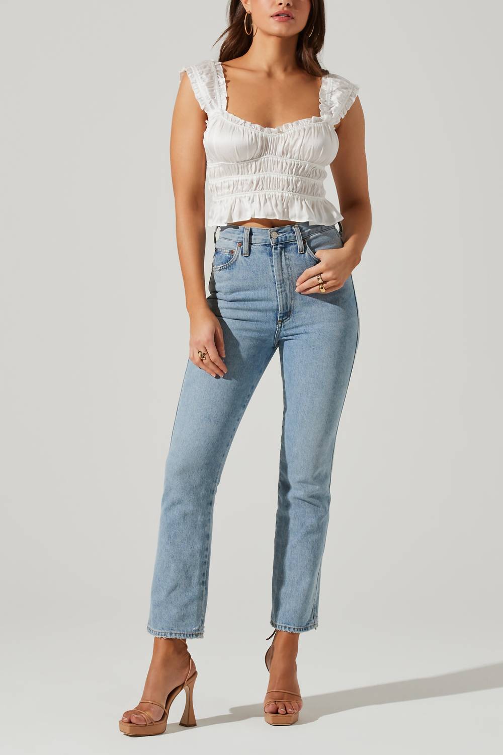 Топ Rosita в белом цвете ASTR
Топ Rosita в белом цвете ASTR