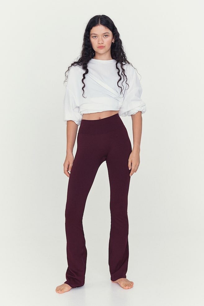 Бесшовные спортивные леггинсы из материала drymove с клешем H&M, красный
Бесшовные спортивные леггинсы из материала drymove с клешем H&M, красный