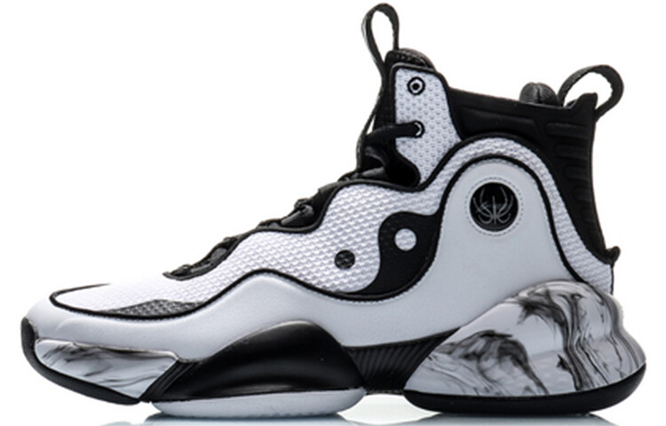 Баскетбольные кроссовки Qiankun мужские высокие черные/белые Lining
Баскетбольные кроссовки Qiankun мужские высокие черные/белые Lining