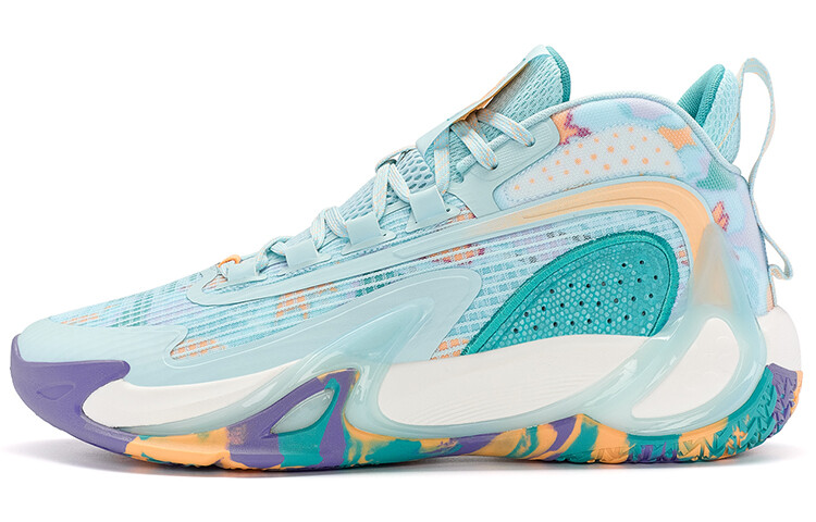 Баскетбольные кроссовки мужские средней высоты
Баскетбольные кроссовки мужские средней высоты