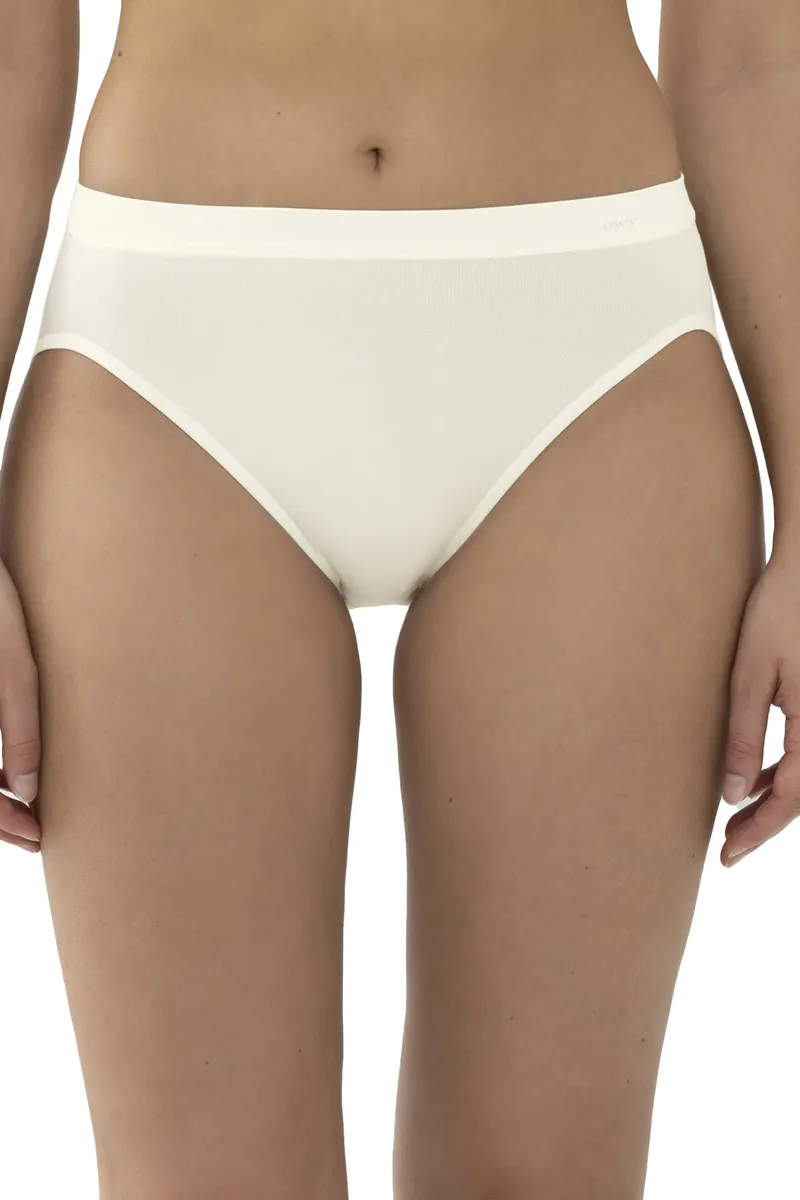 Трусики Mey Jazz "ЭМОЦИЯ", без громоздких боковых швов, цвет Champagner
Трусики Mey Jazz "ЭМОЦИЯ", без громоздких боковых швов, цвет Champagner