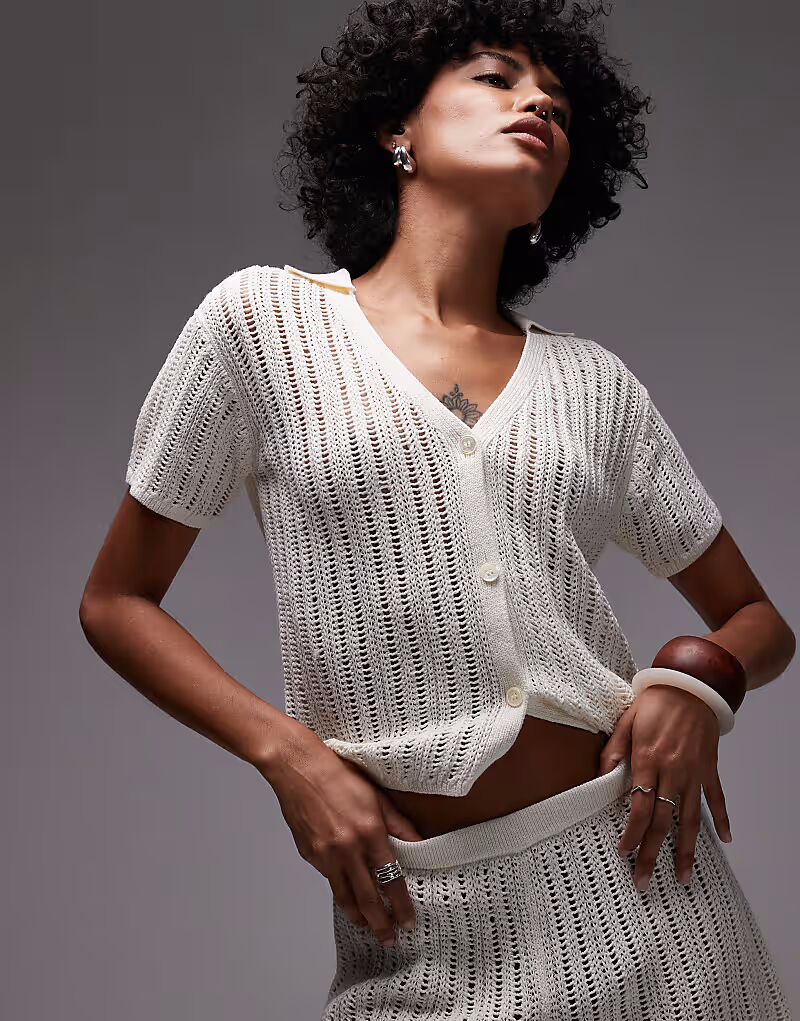 Пляжная рубашка свободного кроя ARKET с короткими рукавами, застегивающаяся на пуговицы, бежевого цвета
Пляжная рубашка свободного кроя ARKET с короткими рукавами, застегивающаяся на пуговицы, бежевого цвета