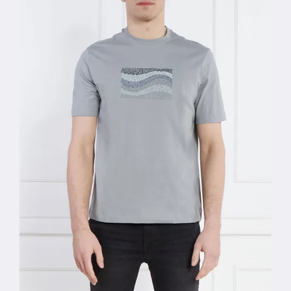 Футболка стандартного кроя Armani Exchange, серый
Футболка стандартного кроя Armani Exchange, серый
