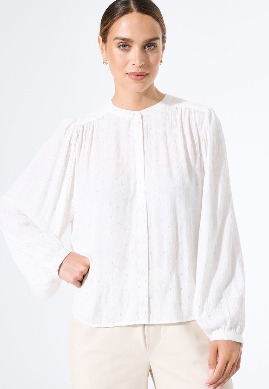 Блуза Garcia Blouse, Off White/White
Блуза Garcia Blouse, Off White/White