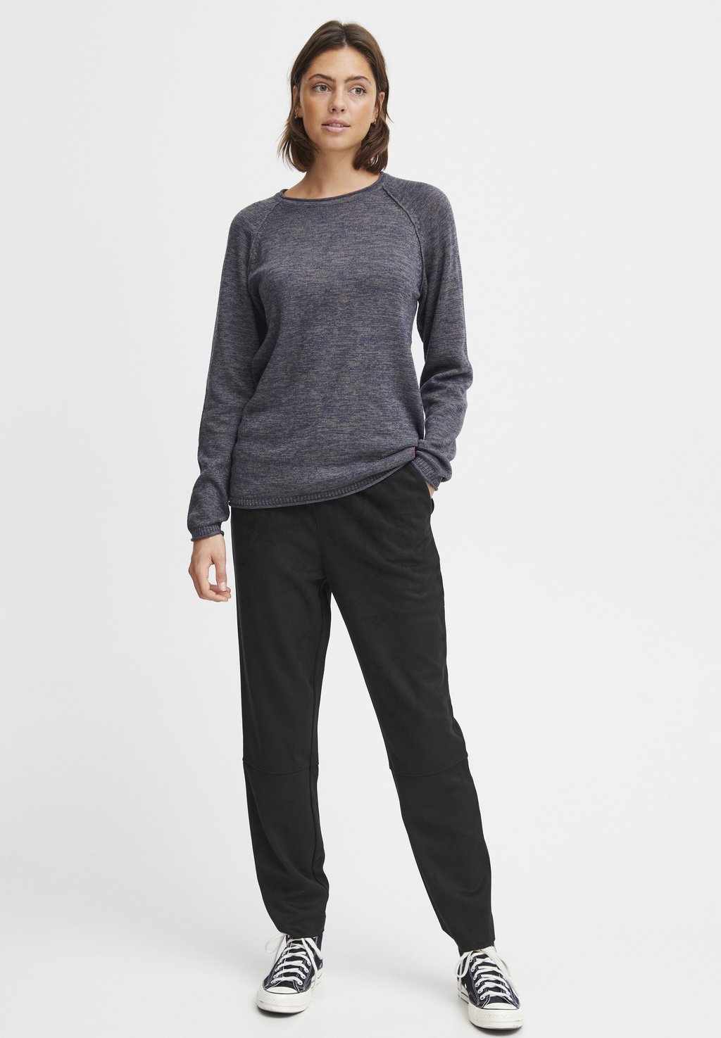 Спортивные брюки JUDITH Oxmo, черный
Спортивные брюки JUDITH Oxmo, черный