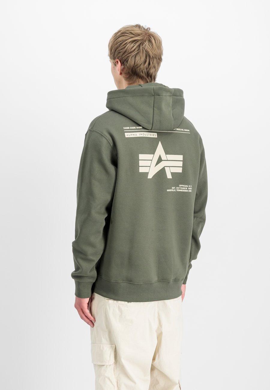 Худи Alpha Industries Hoodie, Dark Olive/Olive, Хаки, Худи Alpha Industries Hoodie, Dark Olive/Olive
Худи Alpha Industries Hoodie, Dark Olive/Olive, Хаки, Худи Alpha Industries Hoodie, Dark Olive/Olive