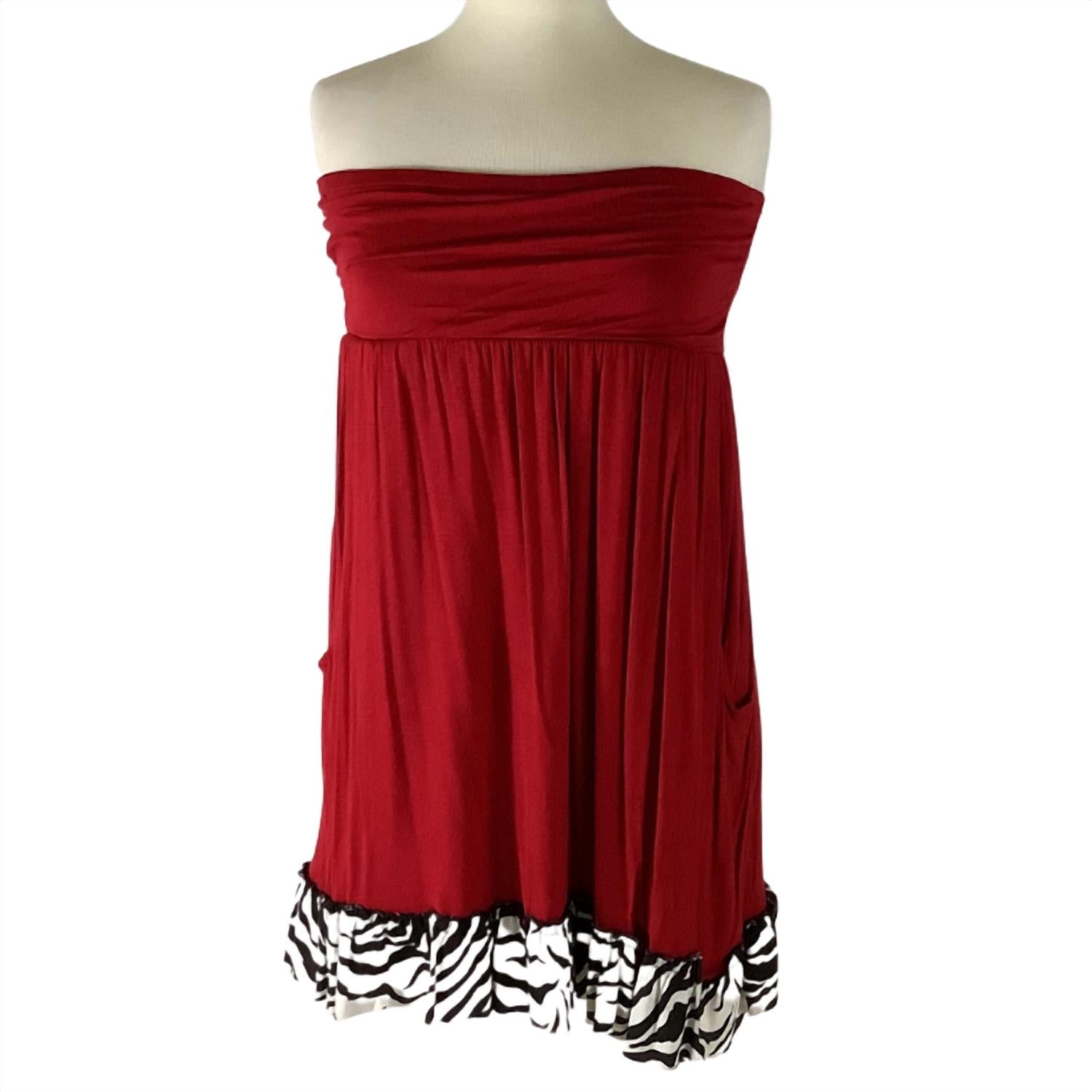 Женское платье-труба красного цвета LivyLu
Женское платье-труба красного цвета LivyLu