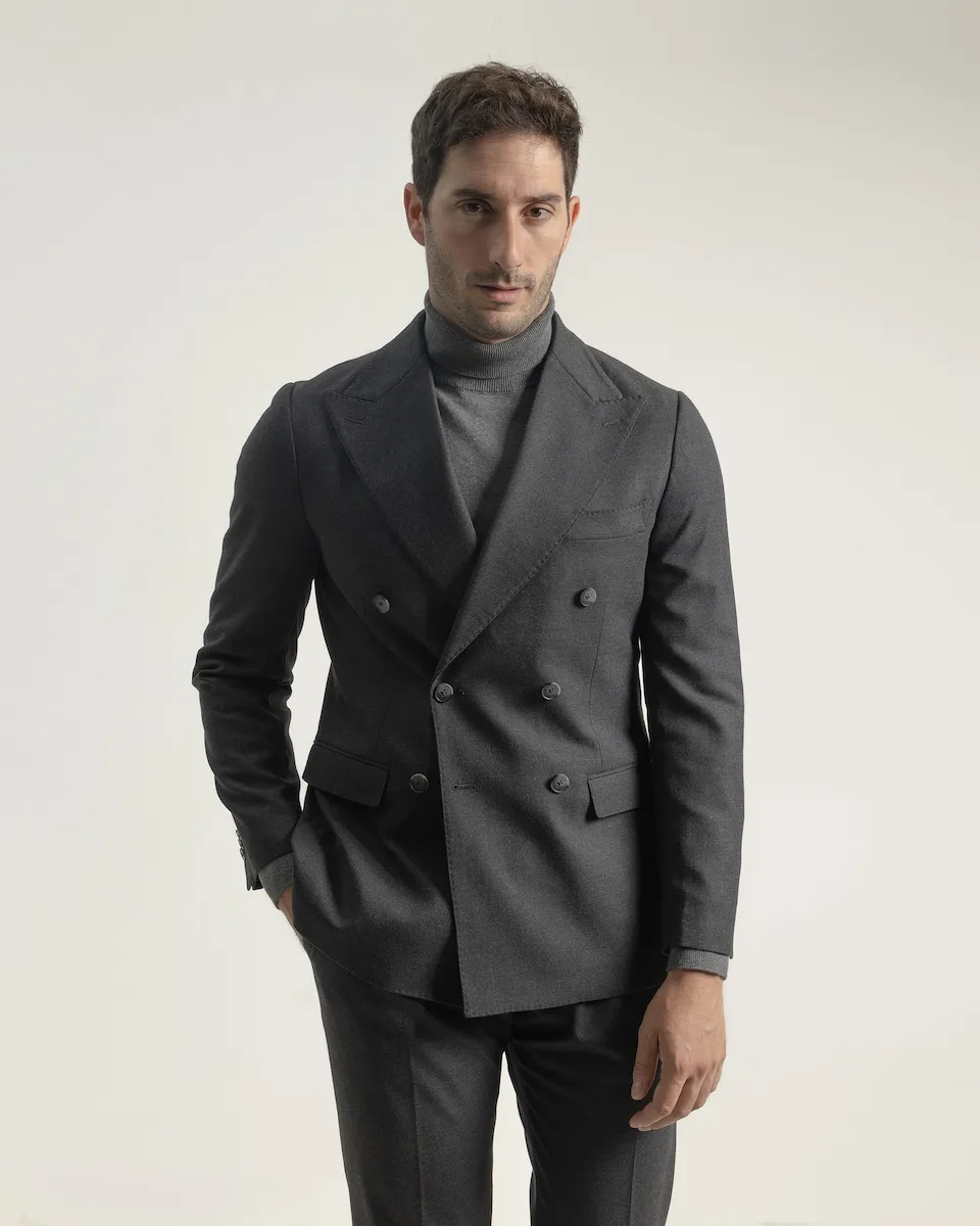 Мужской пиджак слим-фит темно-серого цвета PuroEgo
Мужской пиджак слим-фит темно-серого цвета PuroEgo