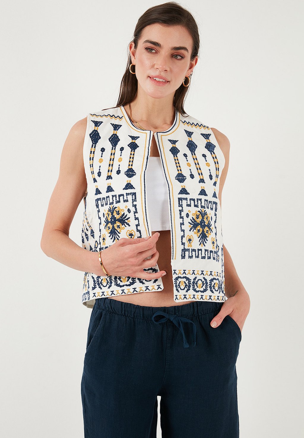 Жилет LELA, бежевый
Жилет LELA, бежевый